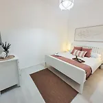 Apartamento Magellano Suite. Fronte Mare + Free Park + Wi-fi