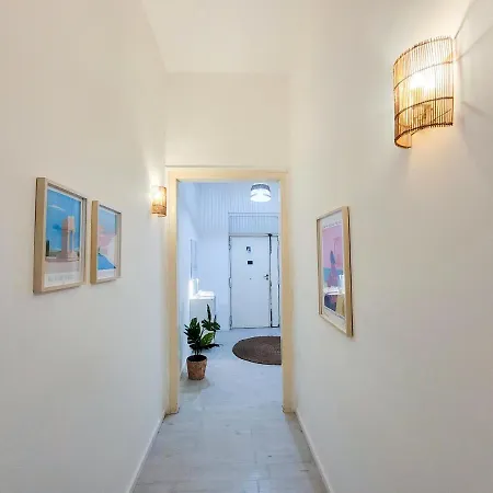 Apartment Magellano Suite. Fronte Mare + Free Park + Wi-fi