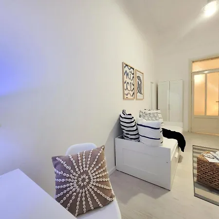 Magellano Suite. Fronte Mare + Free Park + Wi-fi *