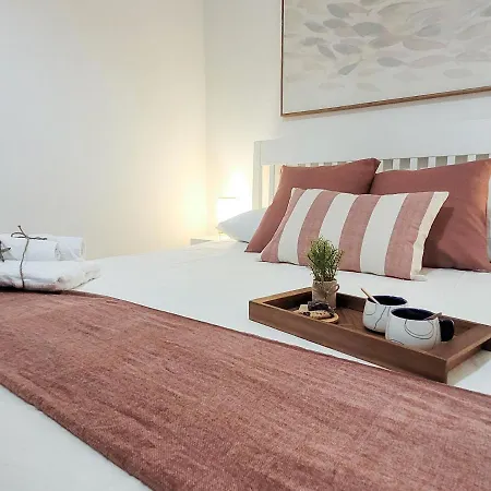 Magellano Suite. Fronte Mare + Free Park + Wi-fi *
